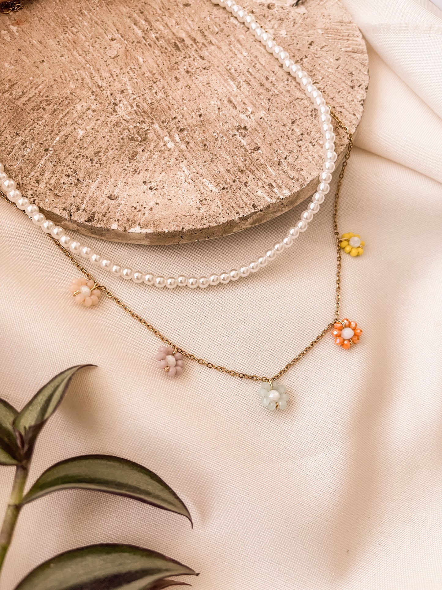 Collar doble flores de colores & Perlas