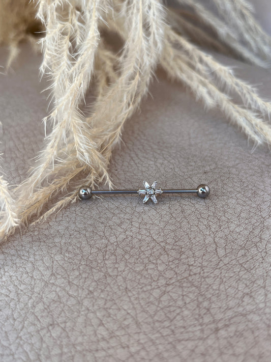 Piercing Flor plateada