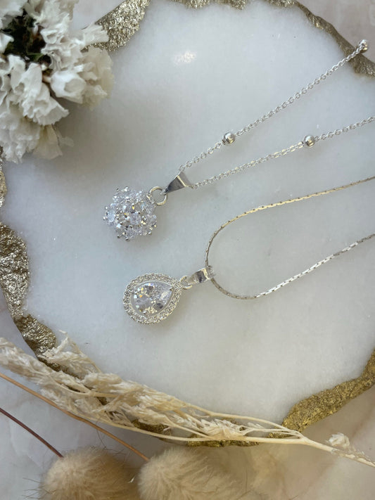 Collar Bola Sparkle y Collar Lágrima Halo Plata 925