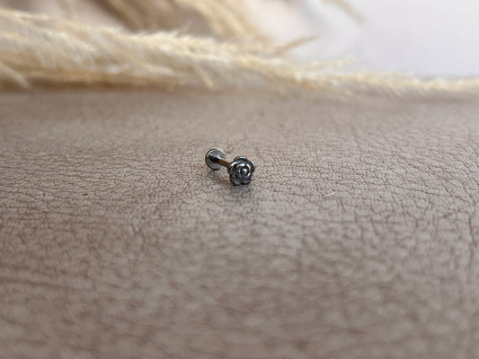 Piercing Rosa