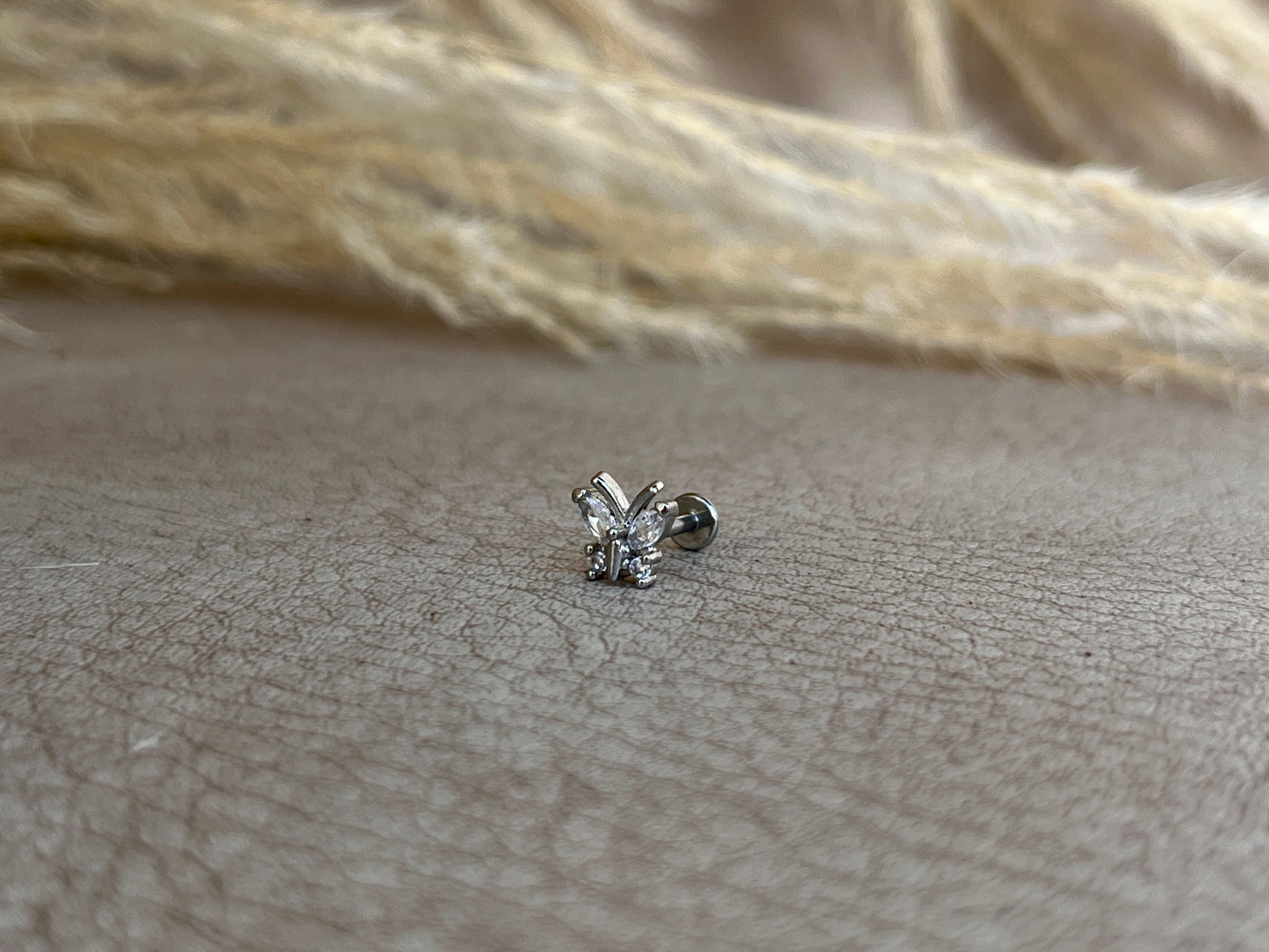 Piercing Mariposa Plateada