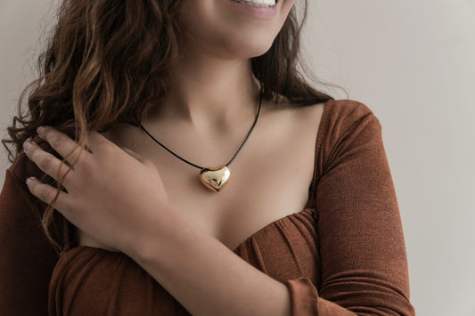 COLLAR CORAZON DORADO