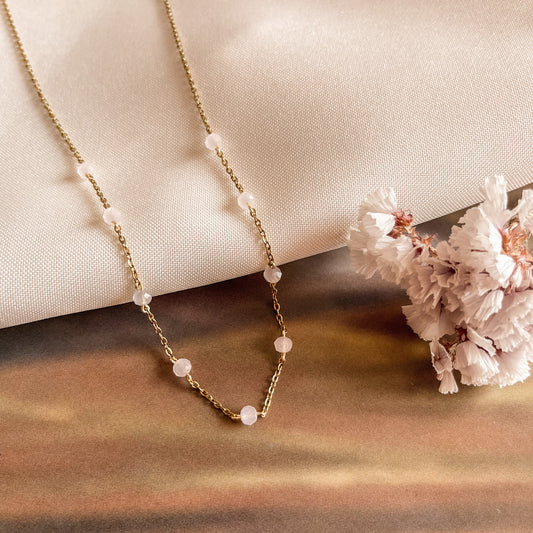 Collar básico con muranos rosa