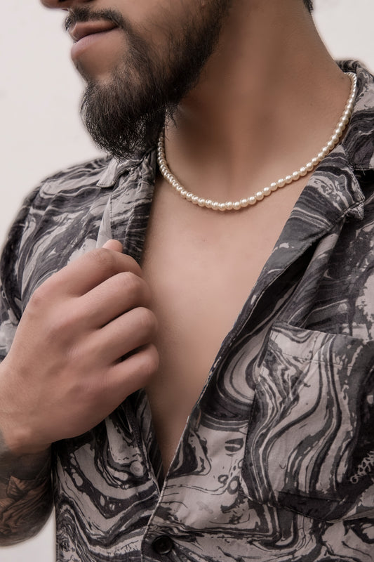 Collar de perlas checas varón
